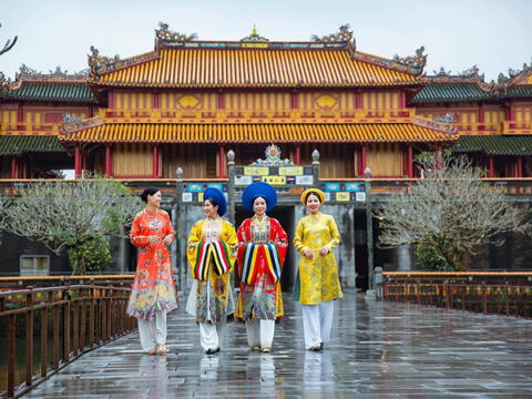 Phát triển công nghiệp văn hóa tiên tiến, đậm đà bản sắc dân tộc