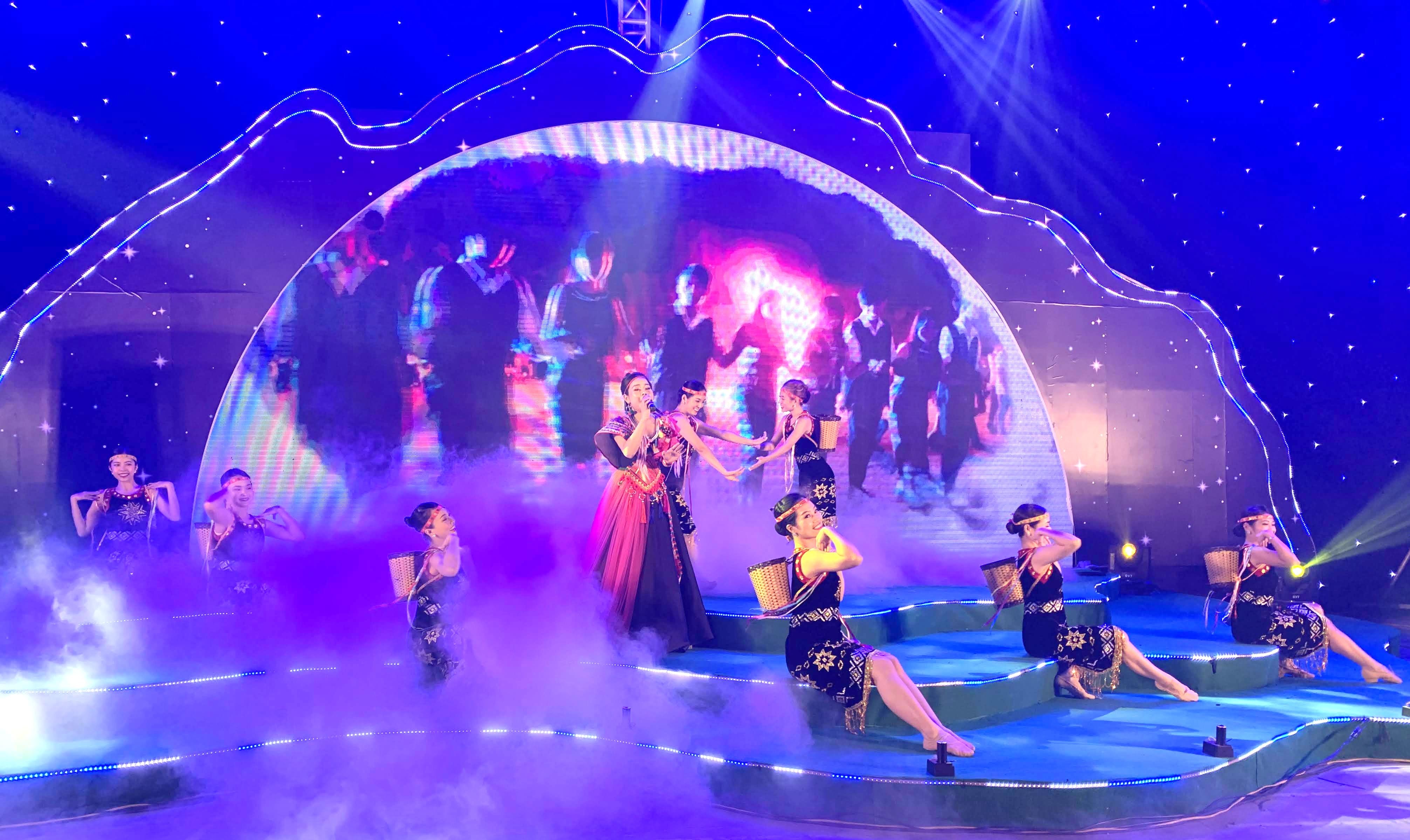 Di sản văn hóa các dân tộc thiểu số - nguồn lực cho sáng tạo