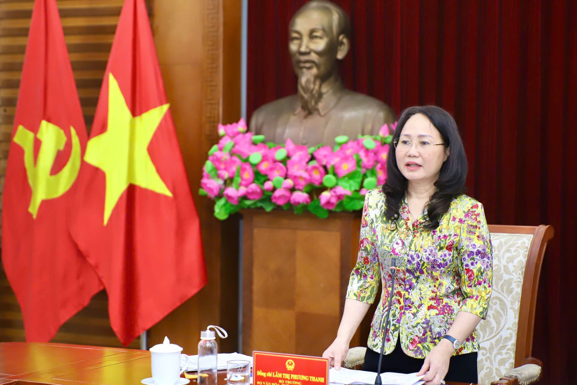 Ủy viên Ban Chấp hành Trung ương Đảng, Bộ trưởng Bộ VHTTDL Lâm Thị Phương Thanh phát biểu chỉ đạo tai buổi làm việc. (Ảnh: Bộ VHTTDL)